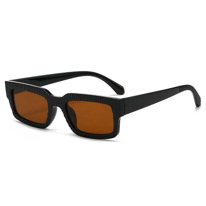 Dame moteriktig solbrille med geometrisk ramme Skanto