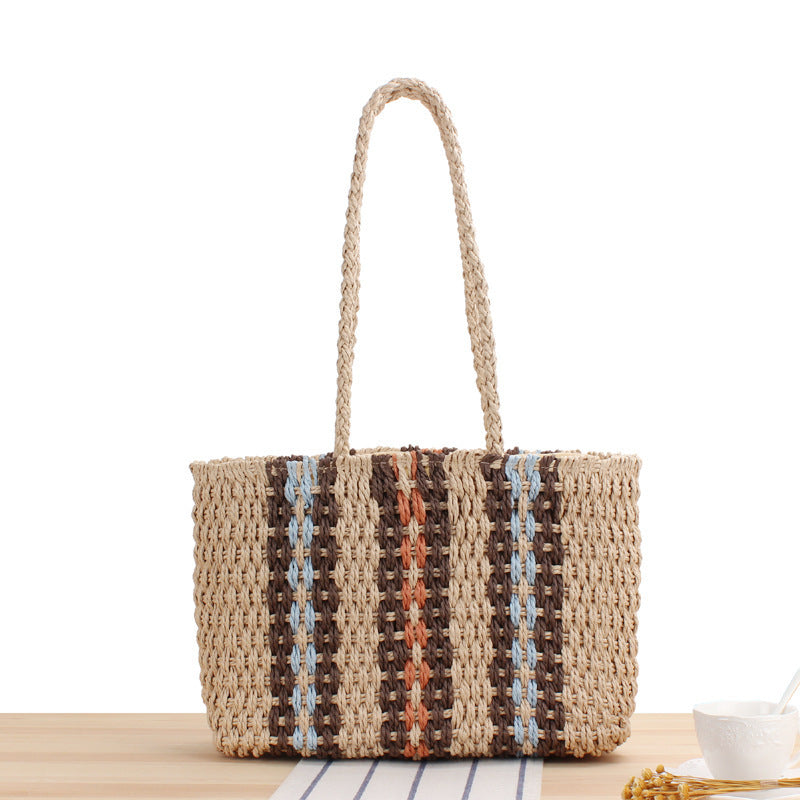 Strandveske i moderne design med dekorative striper Skanto