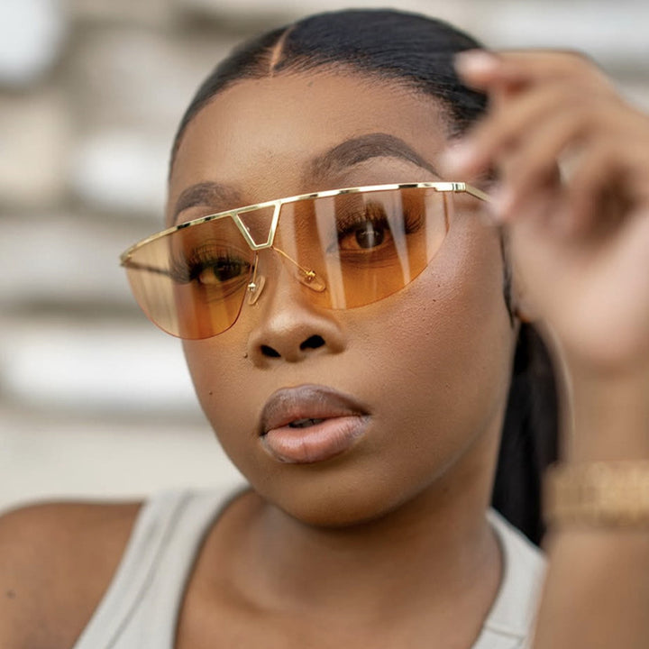 Women's futuristic sunglasses with protective metal frame Skanto