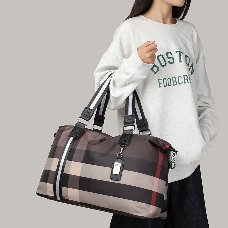 Sporty reiseveske med intelligent romdesign Skanto