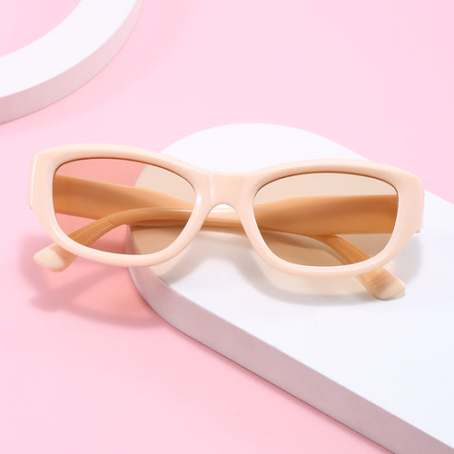 Dame moteriktig Cat-Eye solbrille med fleksibel ramme og UV-beskyttelse Skanto