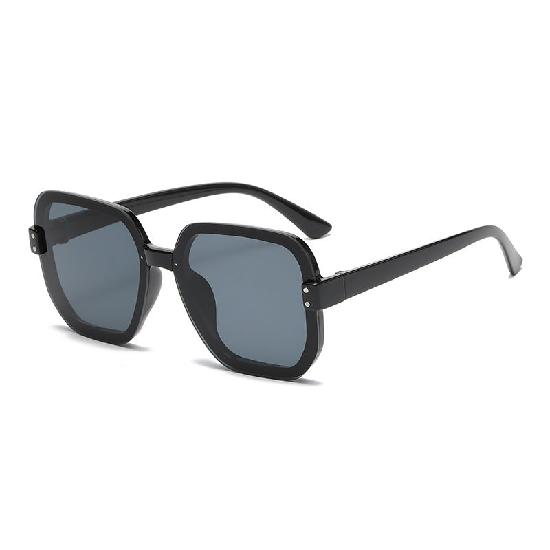 Kvinnenes trendy statement solbriller Skanto