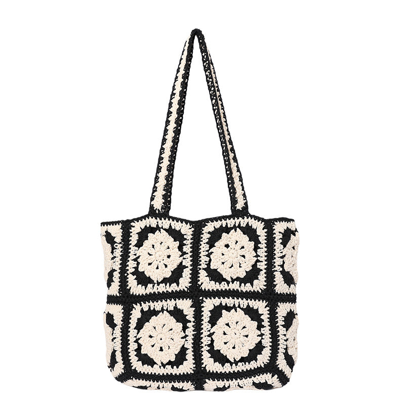 Håndlaget heklet bag med geometriske mønstre Skanto