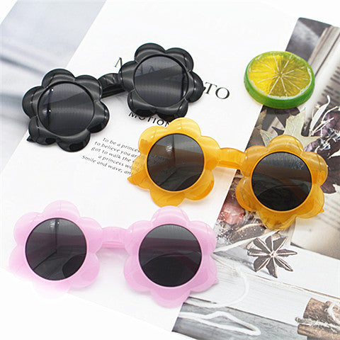 Dame solbrille i leken blomsterdesign Skanto