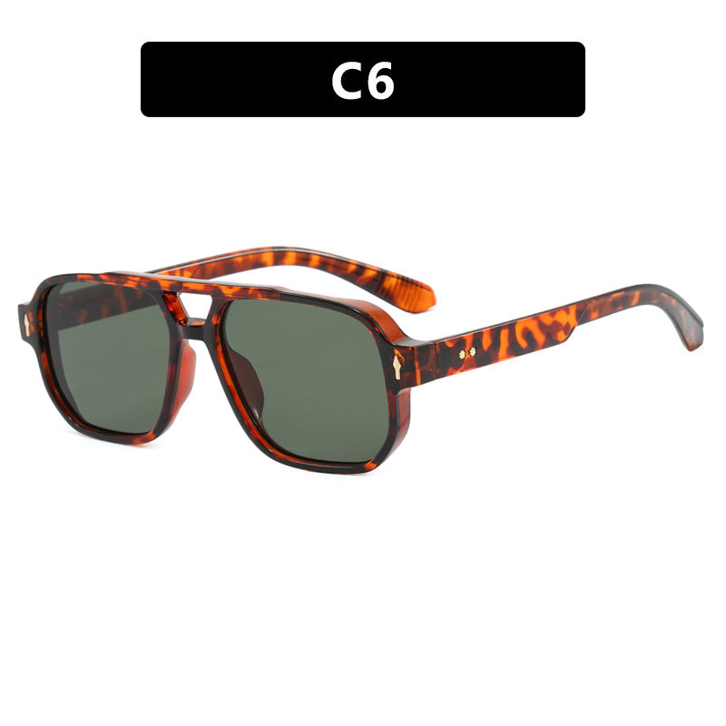 Women's fashion square sunglasses with luxurious details Skanto