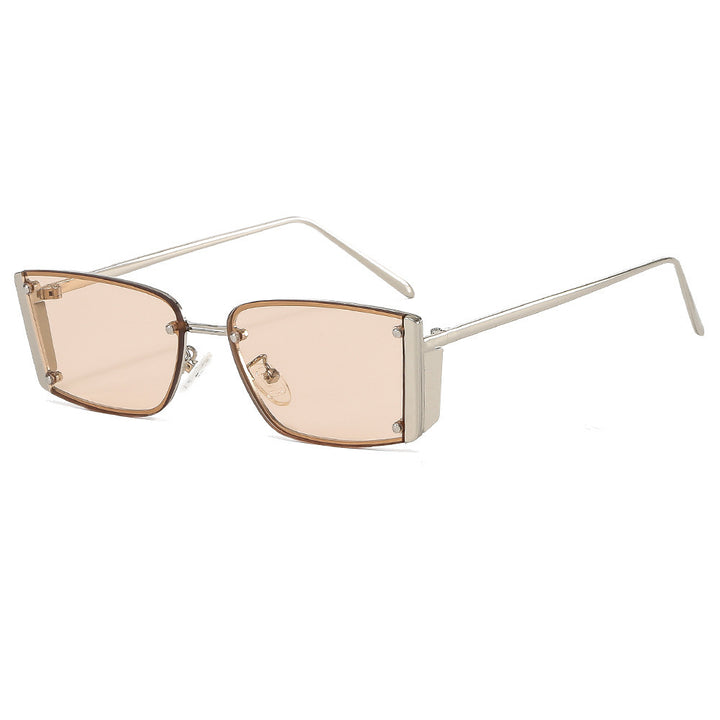 Dame Fashionable solbriller med ekstravagant geometrisk ramme Skanto