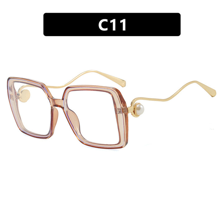 Women's trendy square glasses with elegant metal frame and unique accents Skanto