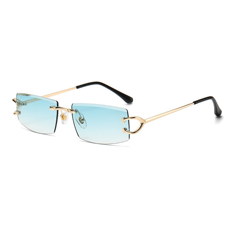 Dame Elegant Minimalistisk Solbrille med unike Metalldetaljer Skanto