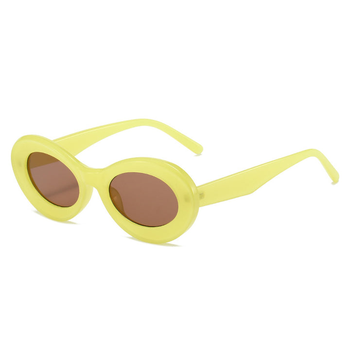 Dame moteriktig solbrille i oval design Skanto