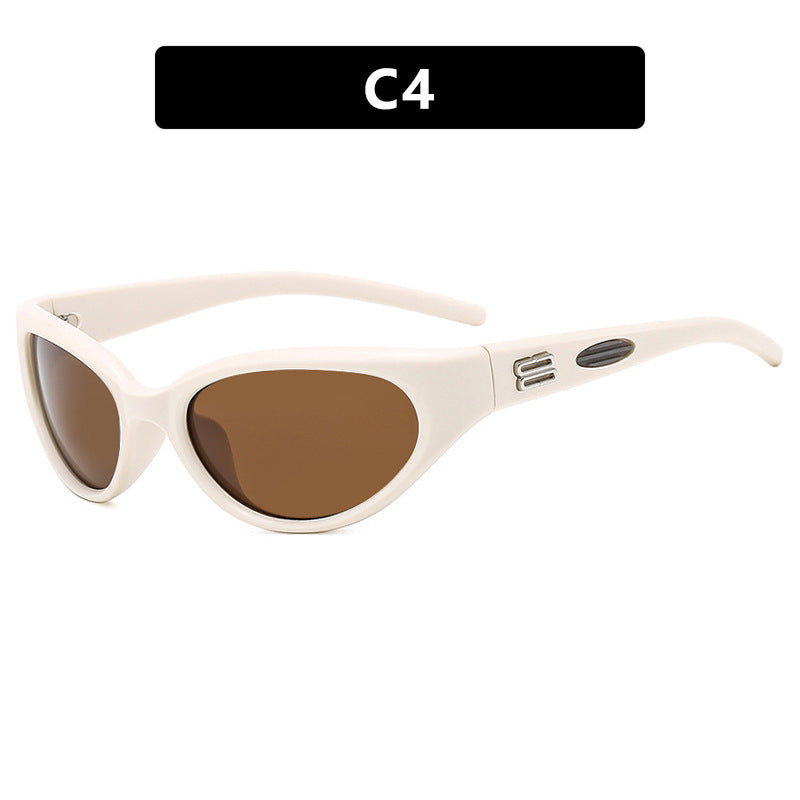 Women's extravagant sunglasses with curved design Skanto