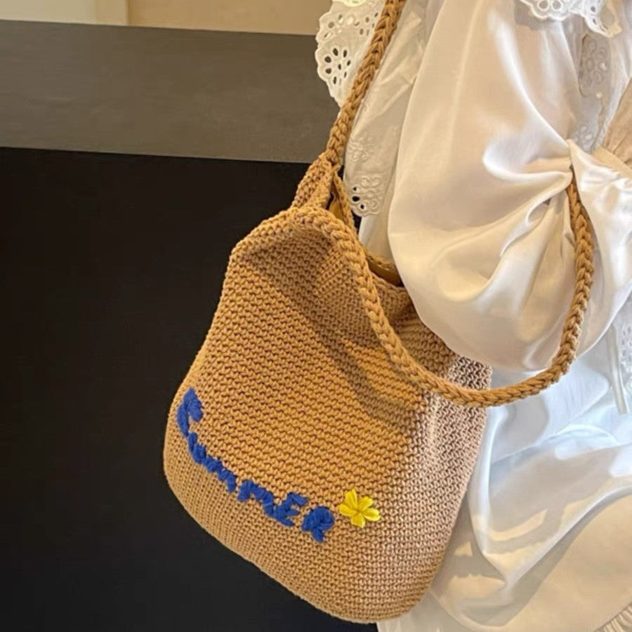 Håndlaget bomullspose med lyst sommermotiv Skanto