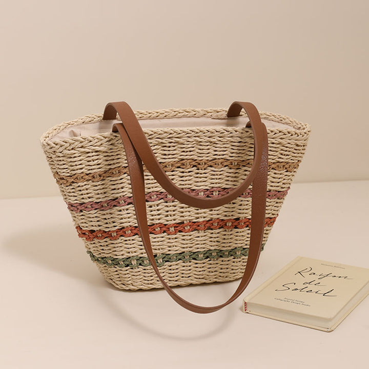 Trendy straw bag with colorful details Skanto