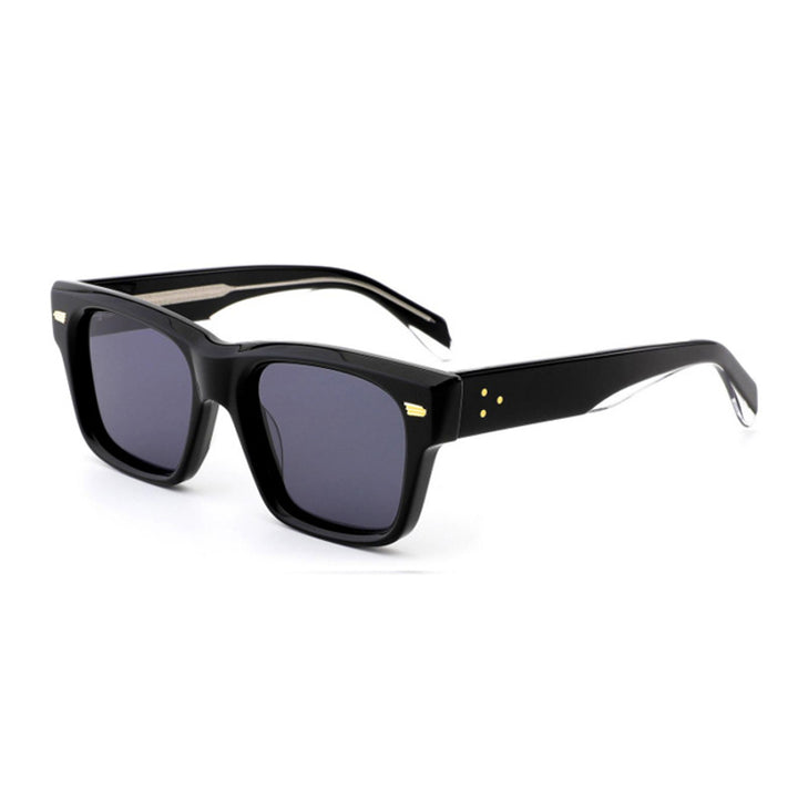 Damedesigner solbrille i stilig skilpadde-design Skanto