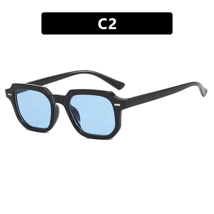 Women's square sunglasses with stylish frame structure and UV protection Skanto