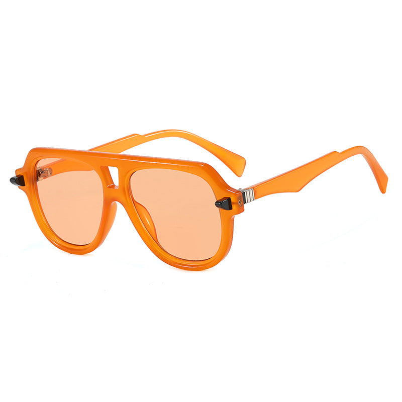 Women's rectangular sunglasses with modern frame and polarized lenses Skanto