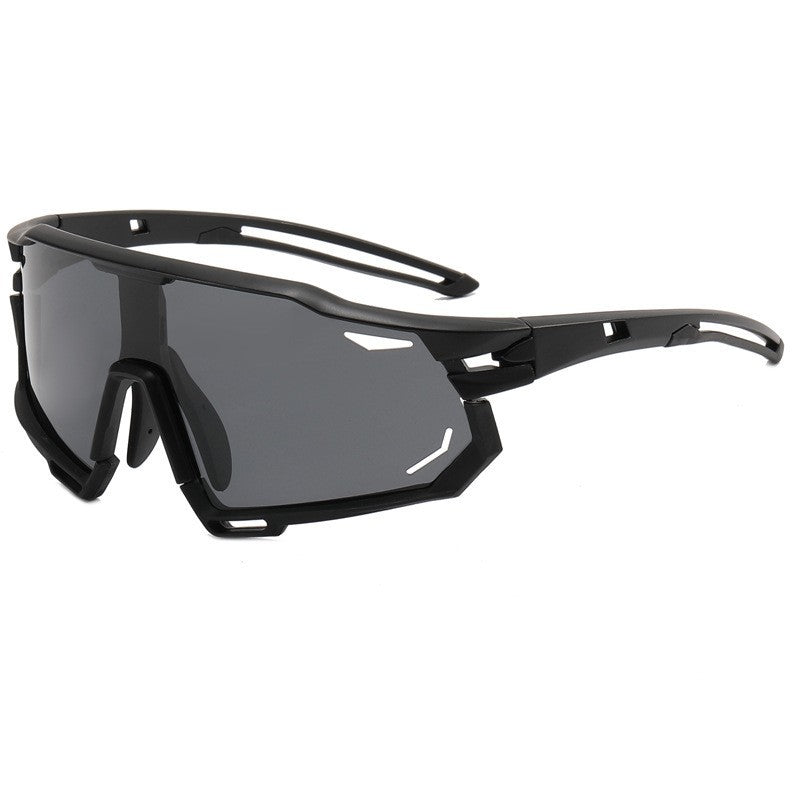 Dame Sportslig høyytelses solbrille med aerodynamisk design Skanto