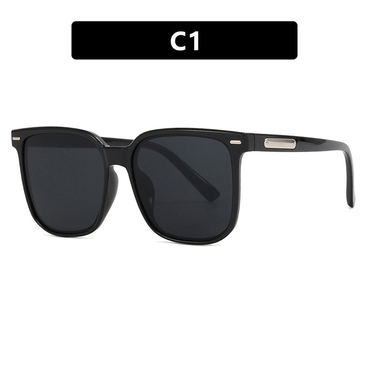 Women's square sunglasses with robust frame and polarized lens Skanto