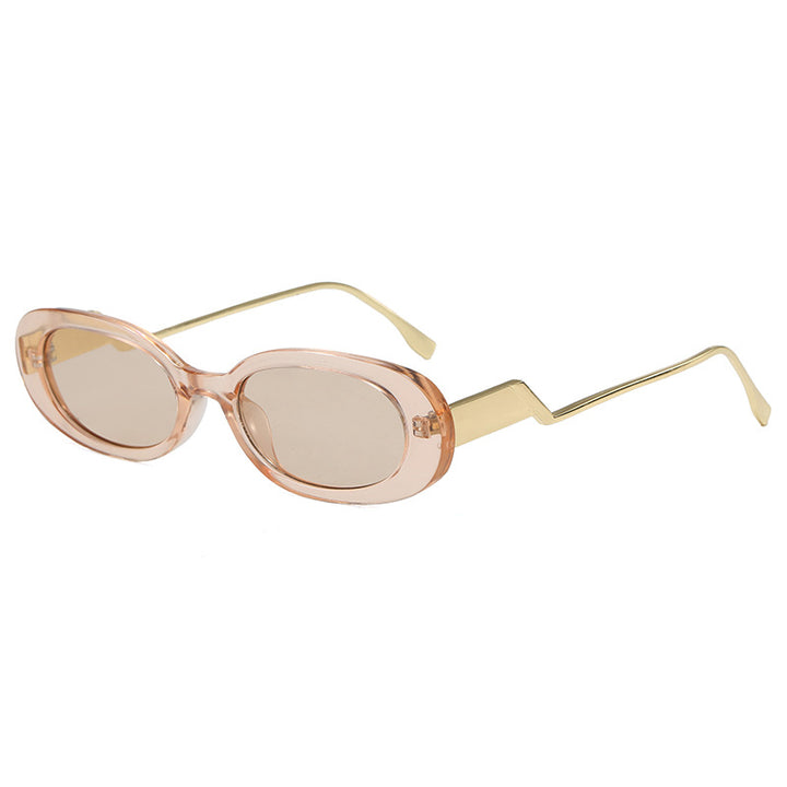 Women's retro-inspired sunglasses with modern design and prominent frame Skanto