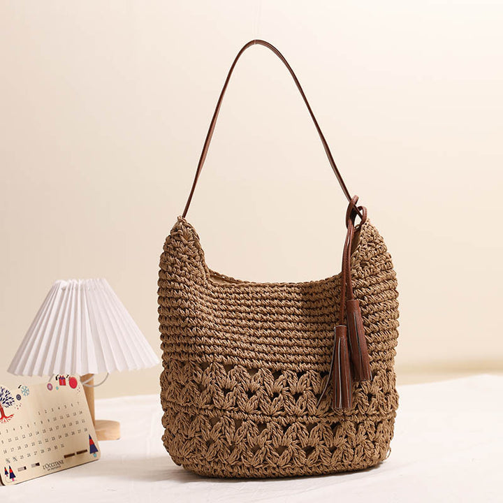 Handmade shoulder bag made of braided natural material Skanto