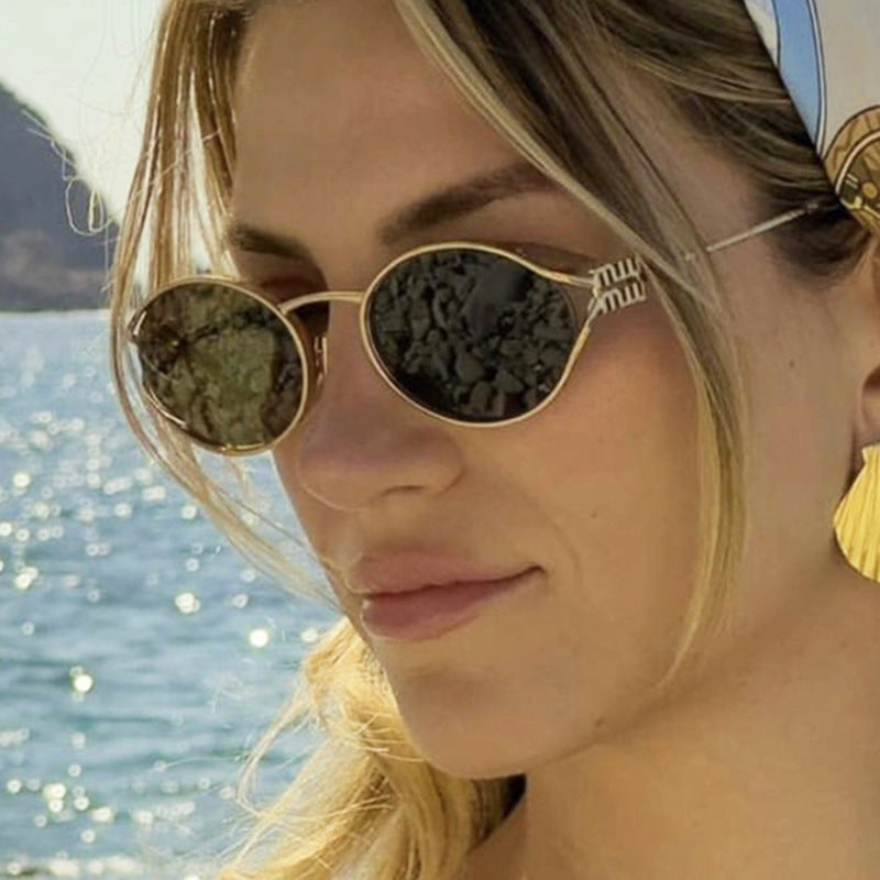 Women's elegant oval sunglasses Skanto
