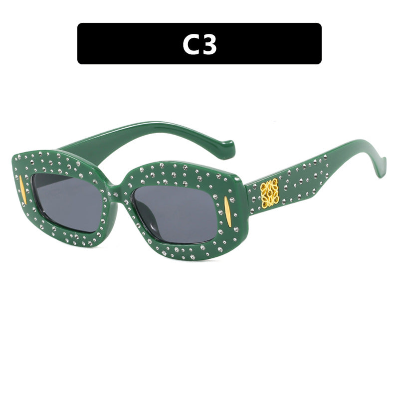 Women's Fashionable Sunglasses with Glamorous Rhinestone Decor Skanto