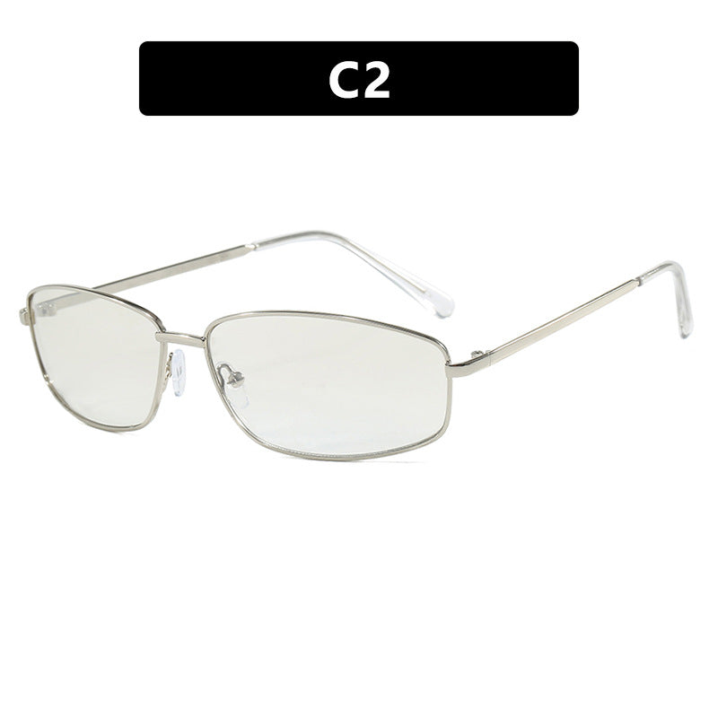 Women's sporty sunglasses with trendy metal detailing Skanto