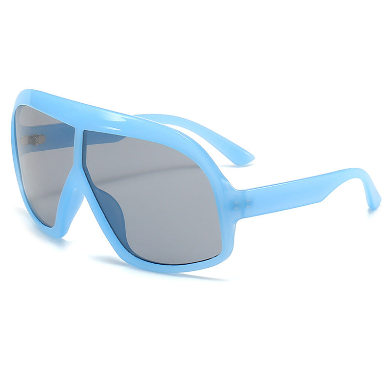 Damer Sports solbriller med bred ramme og polarisert glass Skanto