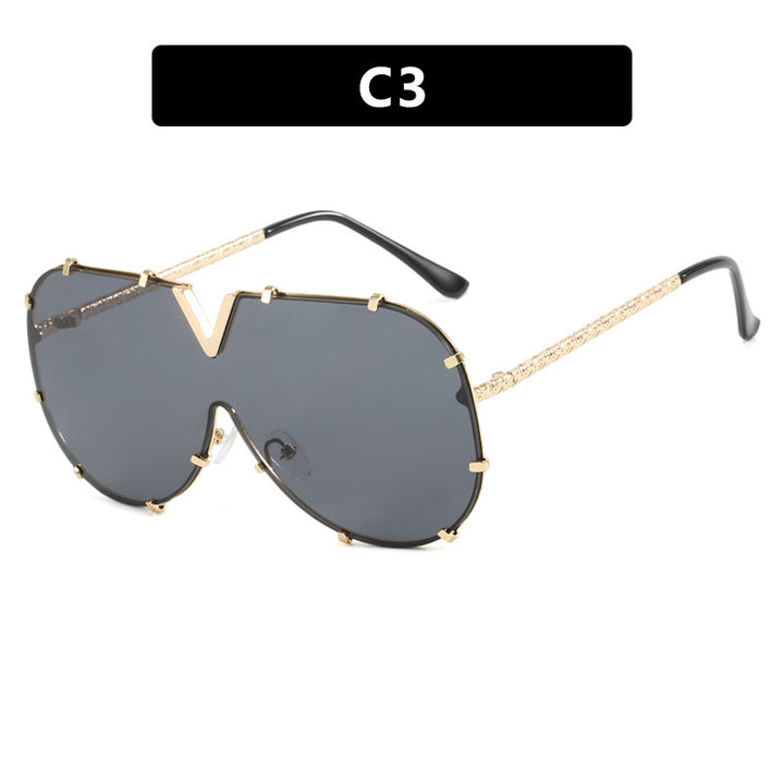 Women's oversized sunglasses in futuristic design Skanto