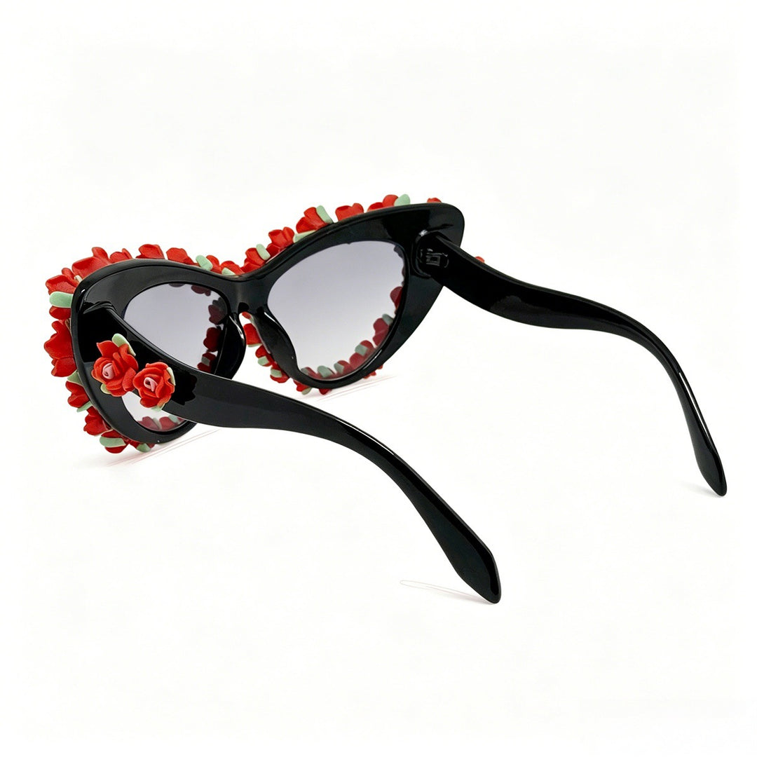 Dame Cat-Eye solbriller med florale applikasjoner Skanto