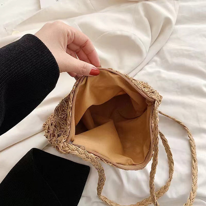 Crocheted shoulder bag made of natural material Skanto