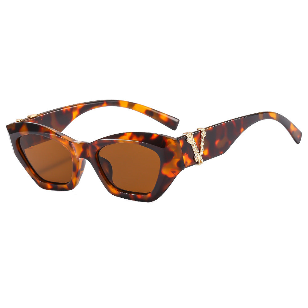 Dame Cat-Eye solbriller med luksuriøse detaljer Skanto