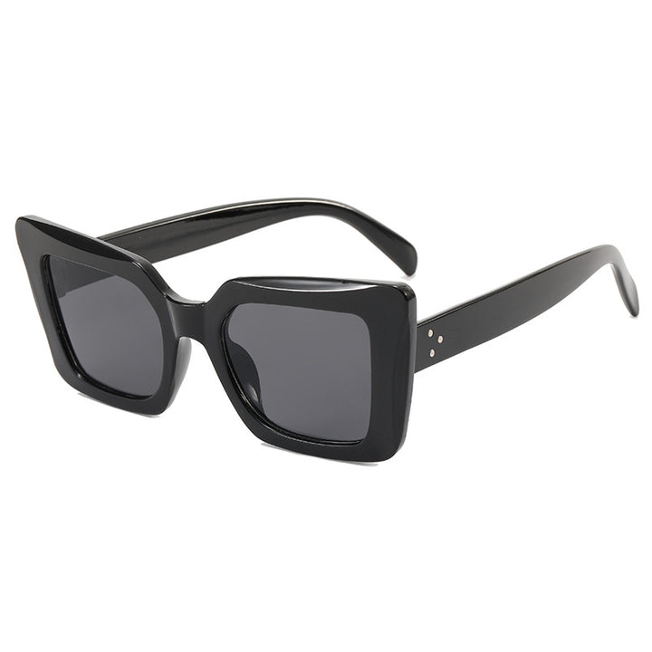 Dame firkantet solbrille med minimalistisk design Skanto