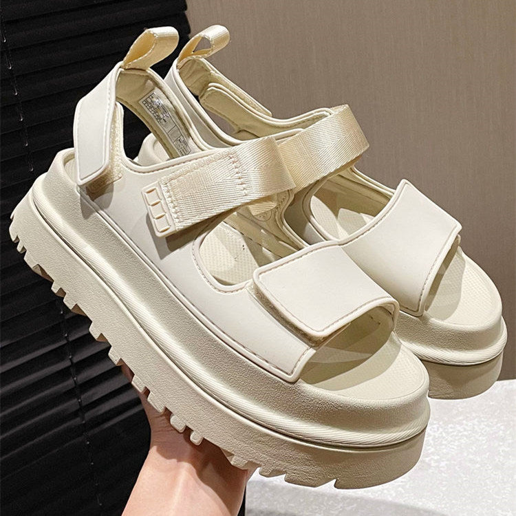 Dame sporty sandaler med ergonomisk fotbredde og sklisikker såle Skanto