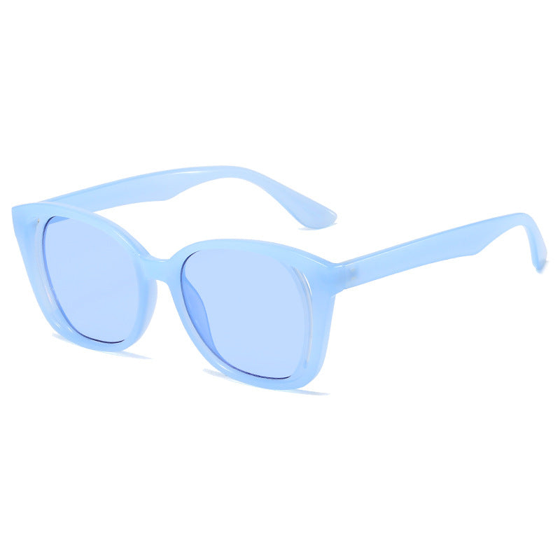 Dame stilige Cat-Eye solbriller med robust ramme Skanto