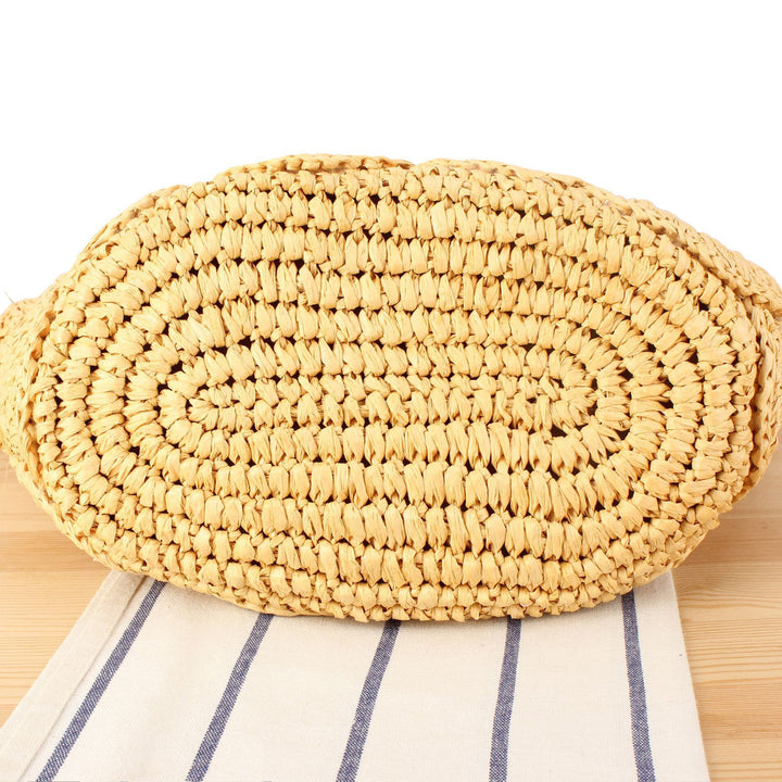 Hand-knotted beach bag with decorative motif Skanto
