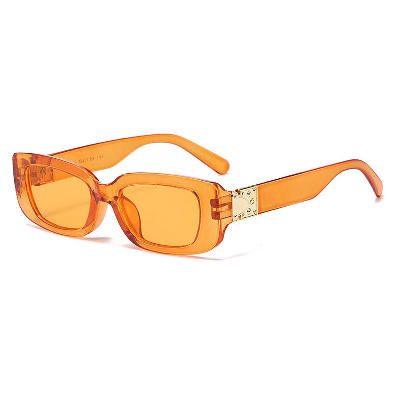Women's cat eye sunglasses with modern accents Skanto