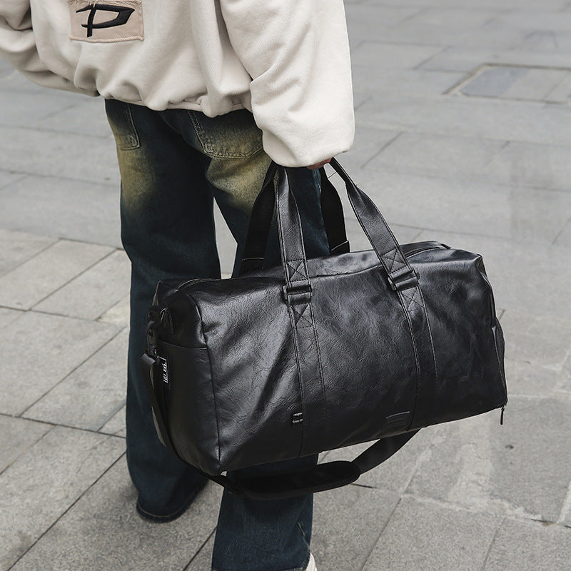 Multifunksjonell Sport- og Reiserbag Av Slitesterkt Kunstskinn Skanto