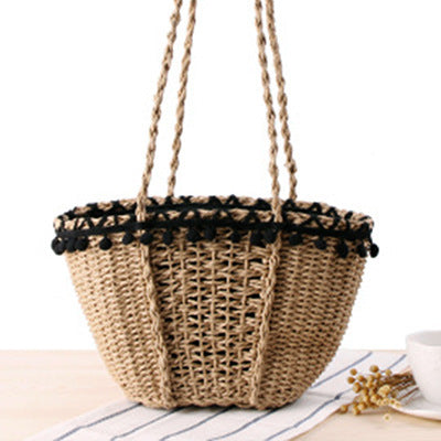Basket bag with decorative, fringed edge Skanto