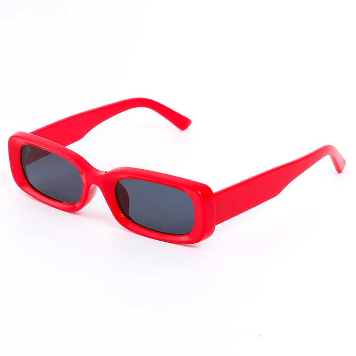 Dame moteriktig solbrille i retro-stil med bred ramme Skanto