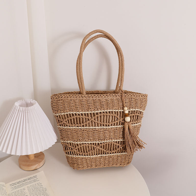 Handmade Straw Tote Bag with Decorative Tassel Detail Skanto