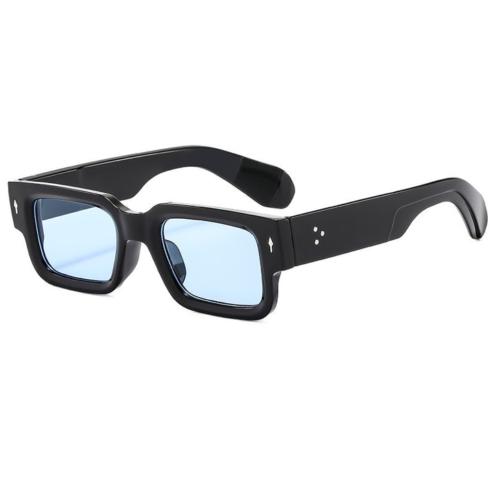 Dame moteriktig kvadratisk solbrille i iøynefallende skjoldpatt-design Skanto