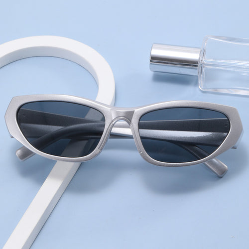 Dame moteriktig solbrille med speilbelagte glass Skanto