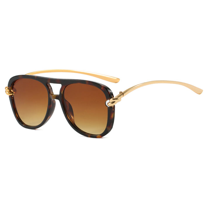 Women's sports sunglasses with wide plastic frame and UV protection Skanto