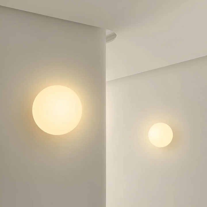 Skanto | Moderne Glass Vegglampe for Elegant Ambient Belysning