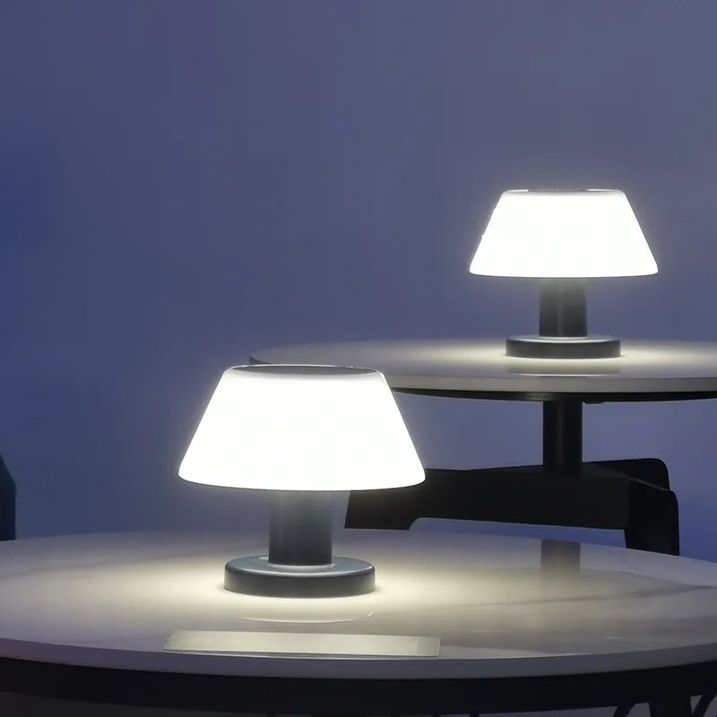 Skanto | Bærbar bordlampe med lang arbeidstid