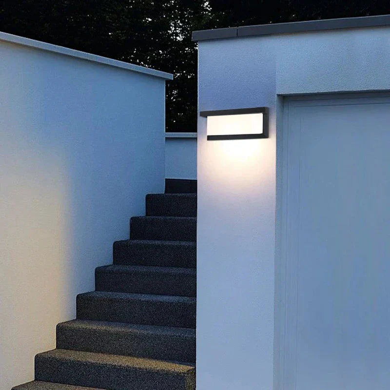 Skanto | Vanntett LED Utendørslampe