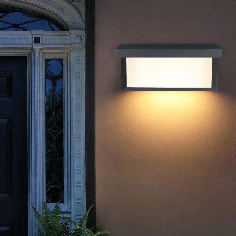 Skanto | Vanntett LED Utendørslampe