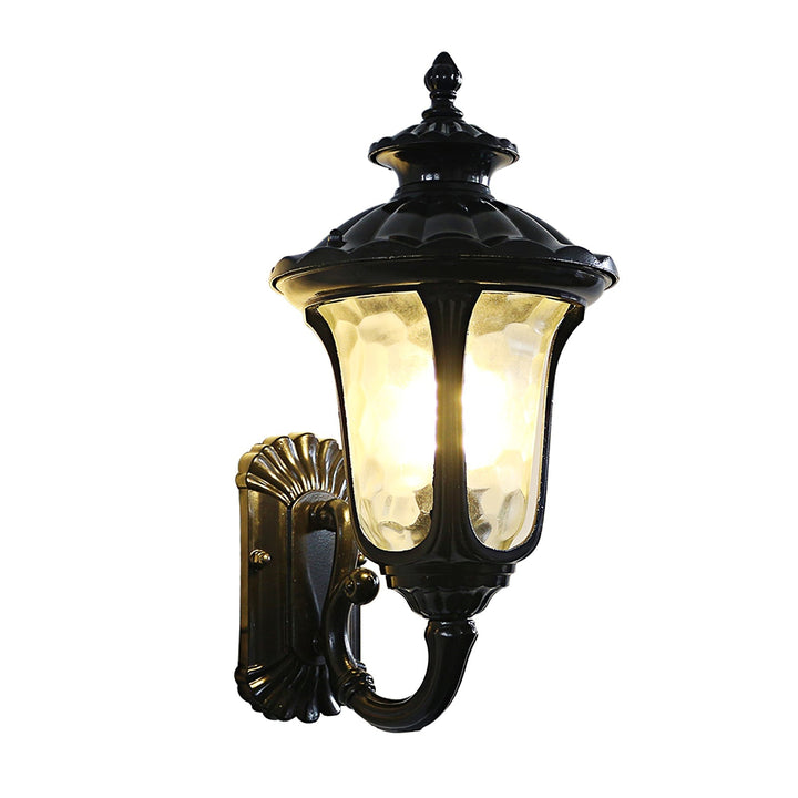 Skanto | Vanntett Retro Utendørs Vegglampe Frostet Glass