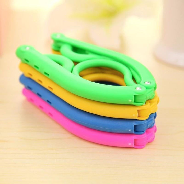 Folding Travel Hangers | Skanto