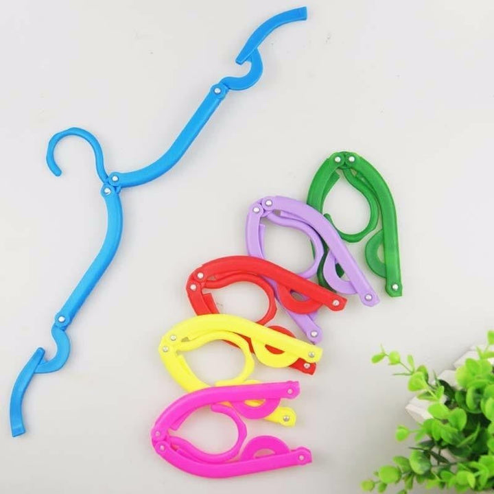 Folding Travel Hangers | Skanto